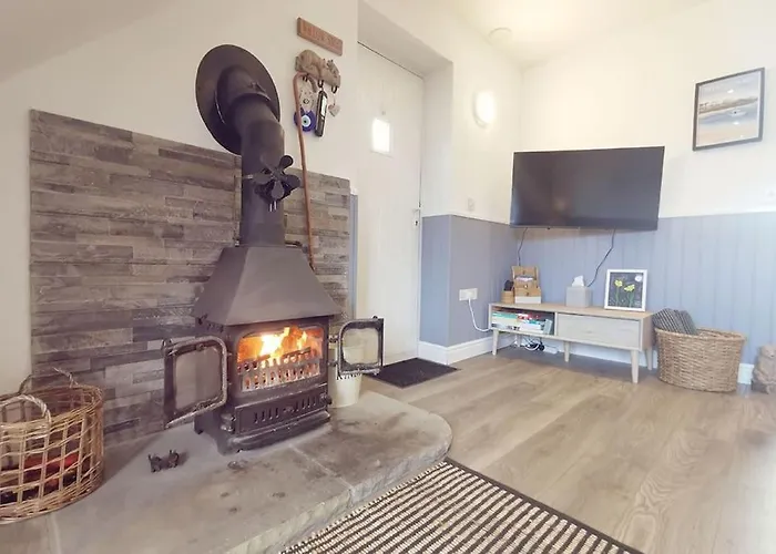Willow Snug - Trearddur Bay Cosy Apartment